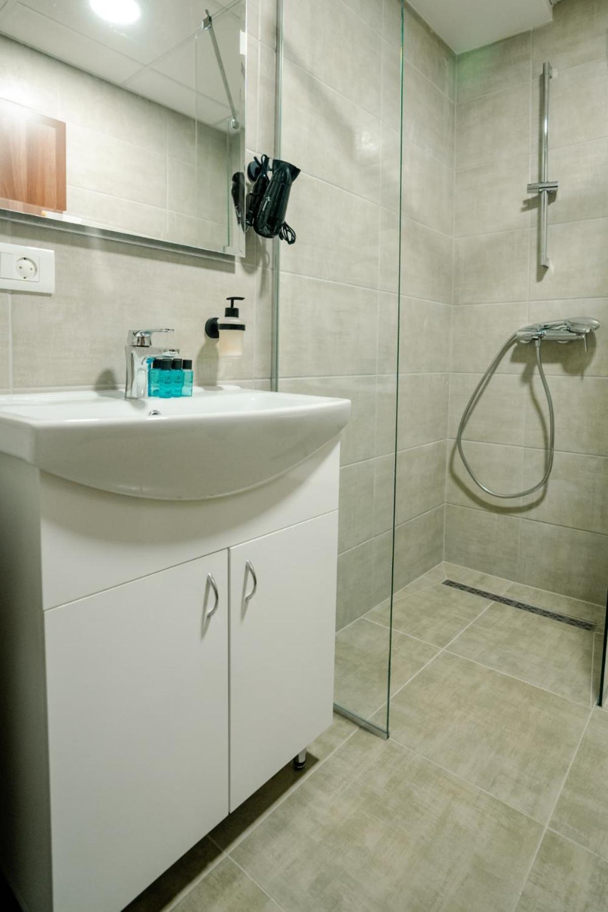 Darki Apartments 3 - Very Central Stay With Free Parking Ochryda Zewnętrze zdjęcie