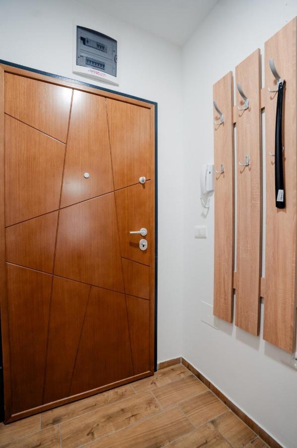 Darki Apartments 3 - Very Central Stay With Free Parking Ochryda Zewnętrze zdjęcie